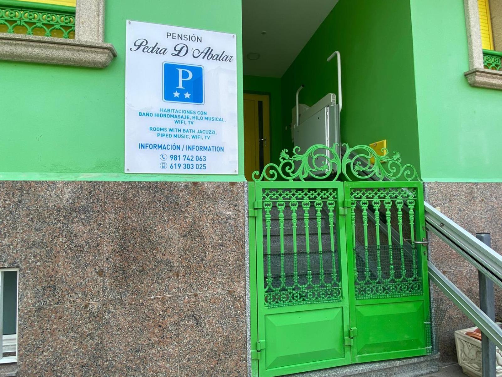 Pensión Pedra d'abalar Muxía Exterior foto
